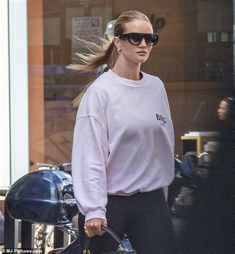 Rosie Huntington-Whiteley sweatshirt